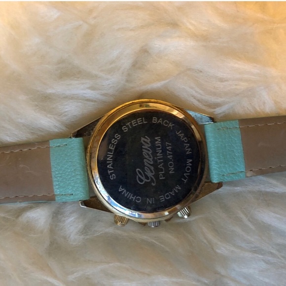 SOLD Mint Rhinestone Watch - Picture 6 of 6